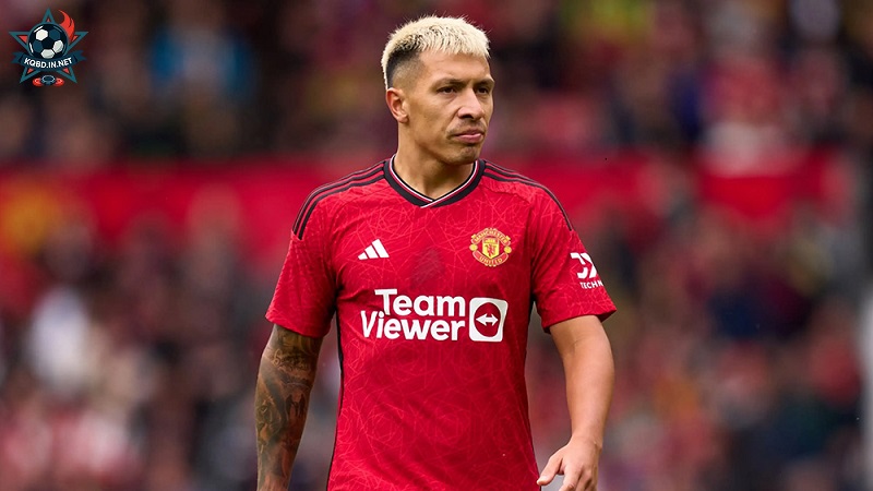 Lisandro Martinez – trung vệ người Argentina của Manchester United được giới chuyên môn đánh giá cao hơn Virgil van Dijk